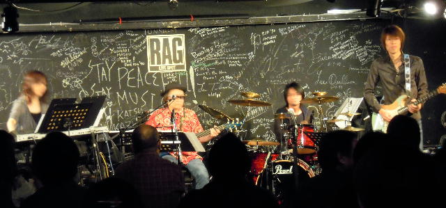 cinema121122_01.jpg(47926 byte)