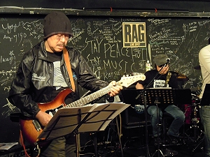 cinema121122_53.jpg(89373 byte)